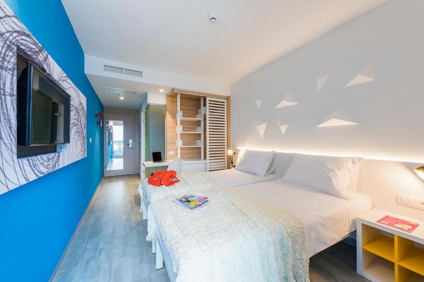 Pharos Hvar Bayhill Hotel image 1