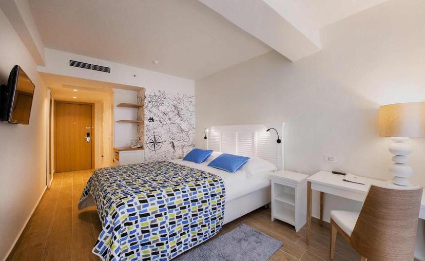 Amadria Park Beach Hotel Jure image 2