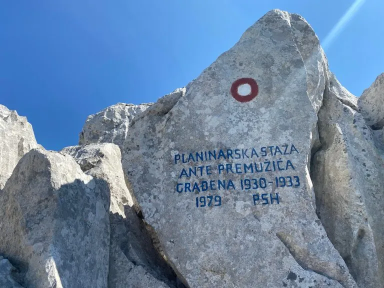 Paisaje del parque nacional de Velebit septentrional en Croacia