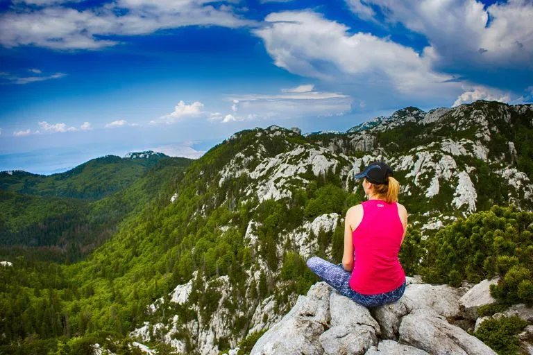 Paisaje montañoso de Velebit